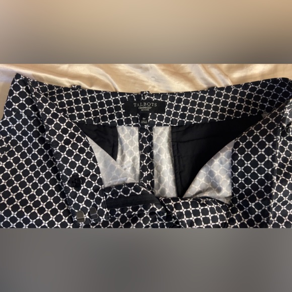 Talbots Shorts - Picture 4 of 5
